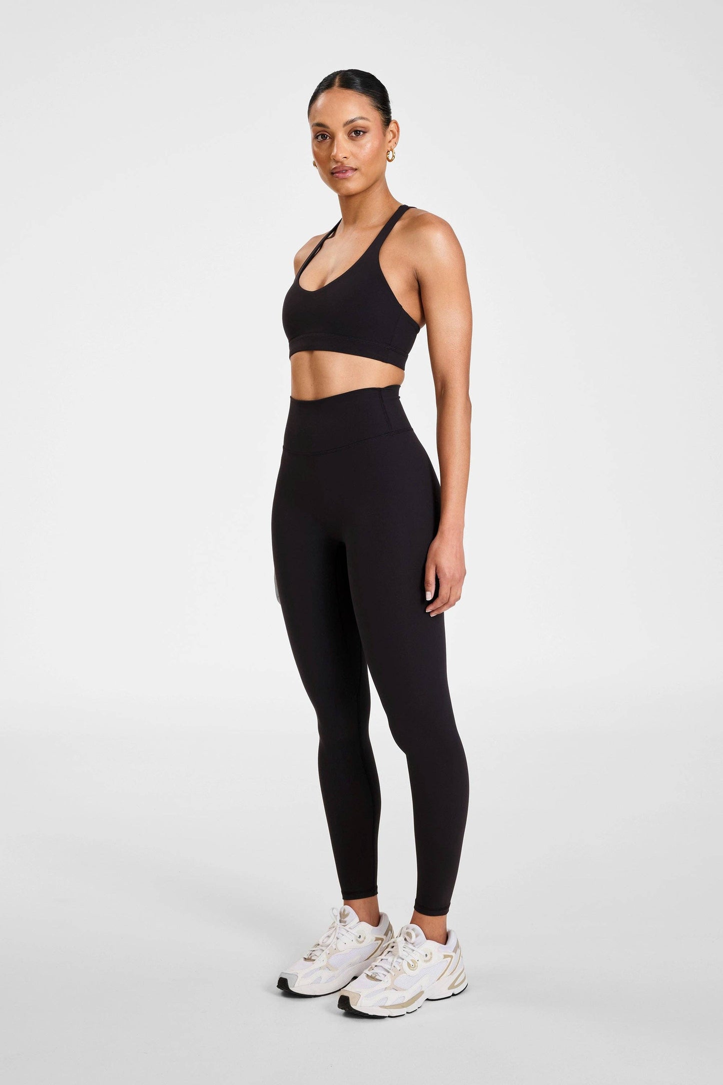 EcoSculpt Cross Back Sports Bra - Black