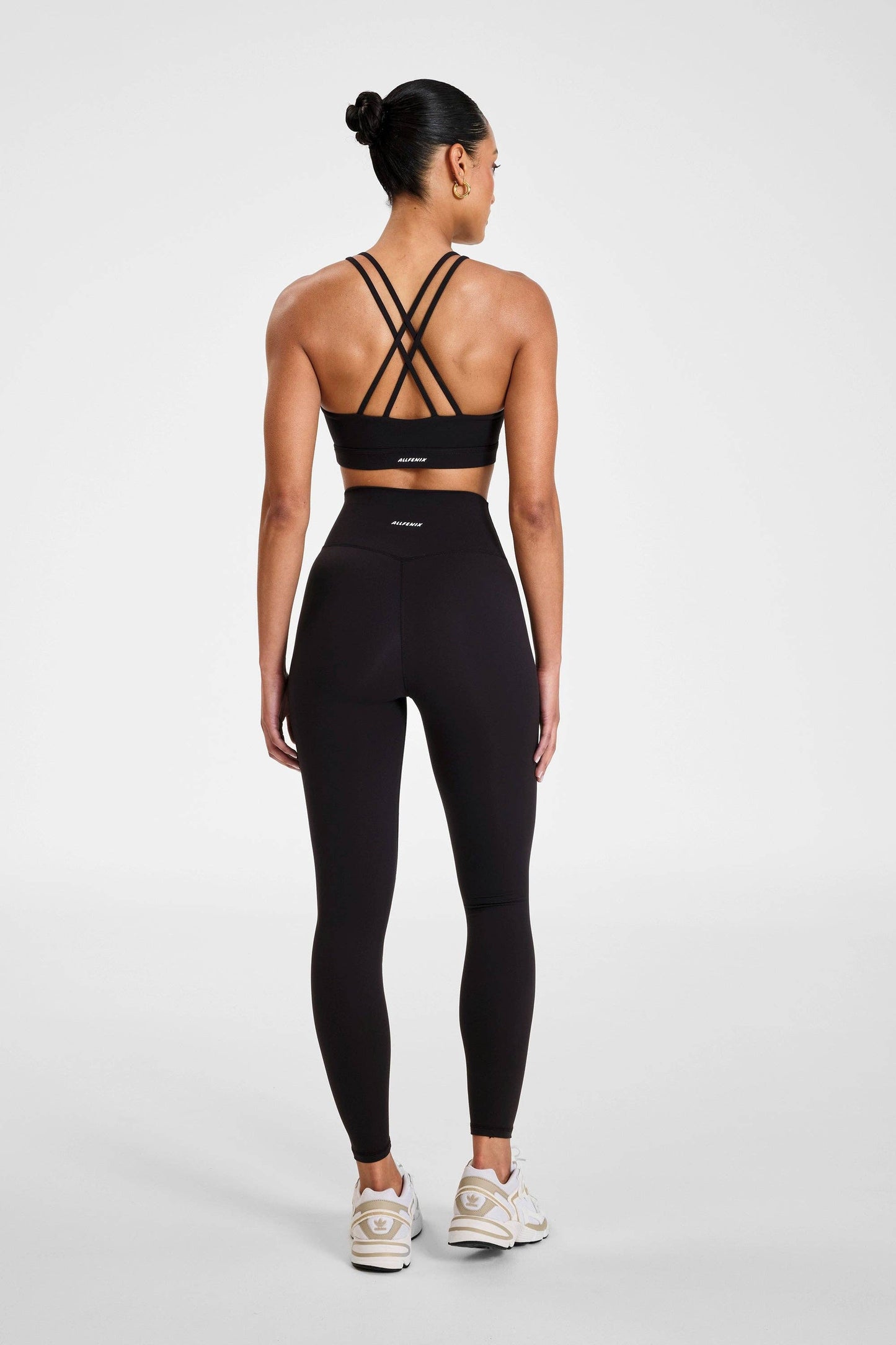 EcoSculpt Cross Back Sports Bra - Black